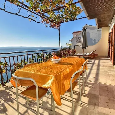 Apartment Zana Pisak