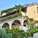 Zana Apartman Pisak