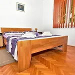Apartman Zana