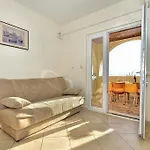 Zana Apartman