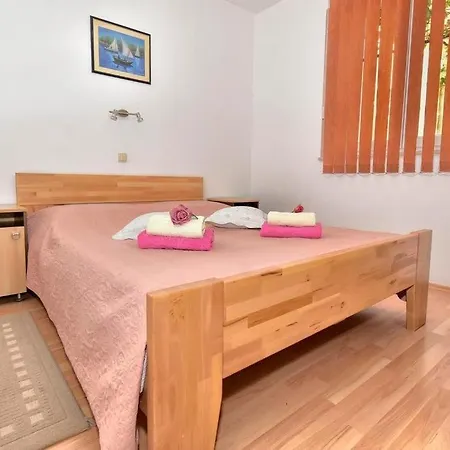 Lejlighed Zana Pisak