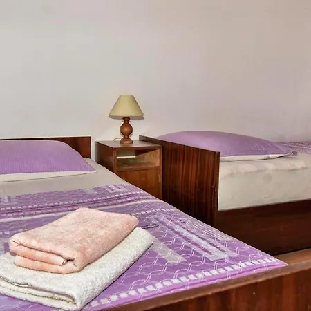 Apartament Zana *